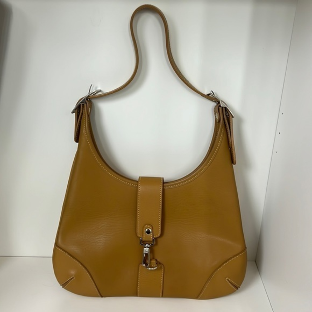 SHOULDER BAG